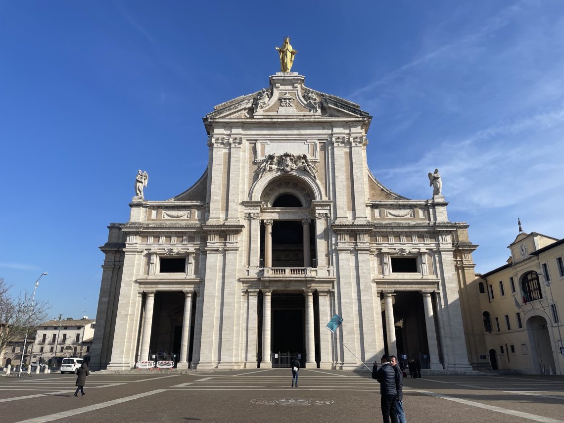 Assisi a piedi in due giorni : Trottole in Viaggio