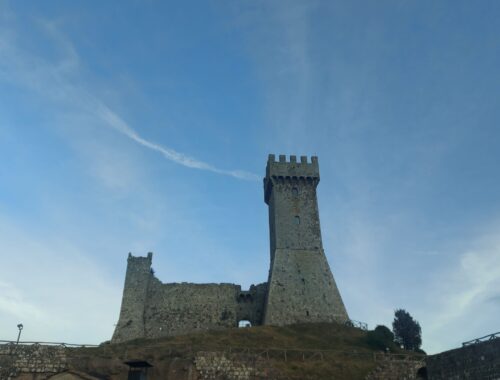 robin hood val d orcia castello di radicofani