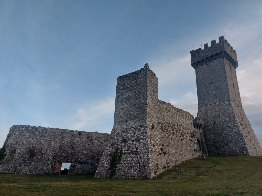 robin hood castello radicofani val d orcia
