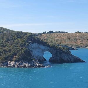 4 spiagge non sabbiose in gargano da vedere